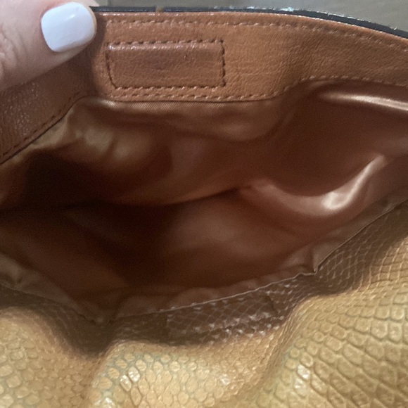 Light brown leather Milly crossbody bag with bamboo handle - Picture 13 of 16